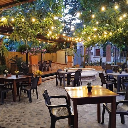 Hotel Y Restaurante Bienmesabe Santa Fe de Antioquia Eksteriør billede