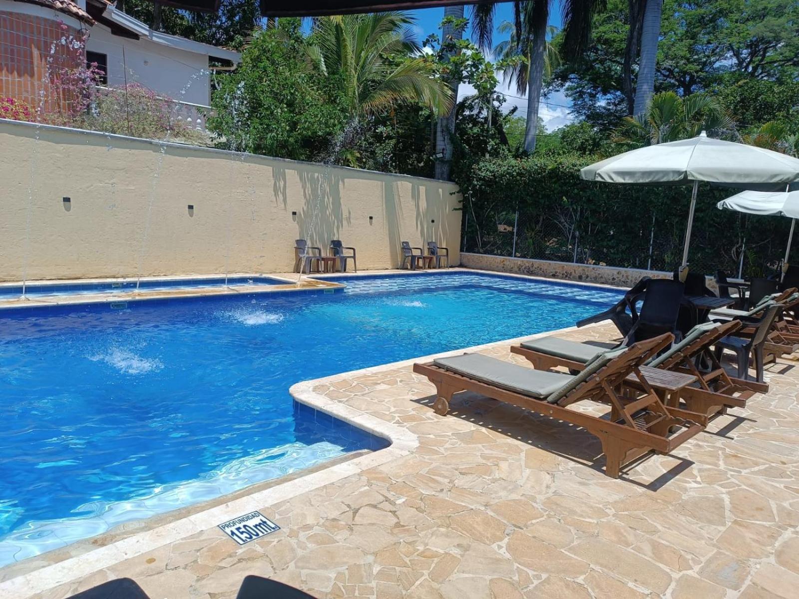 Hotel Y Restaurante Bienmesabe Santa Fe de Antioquia Eksteriør billede