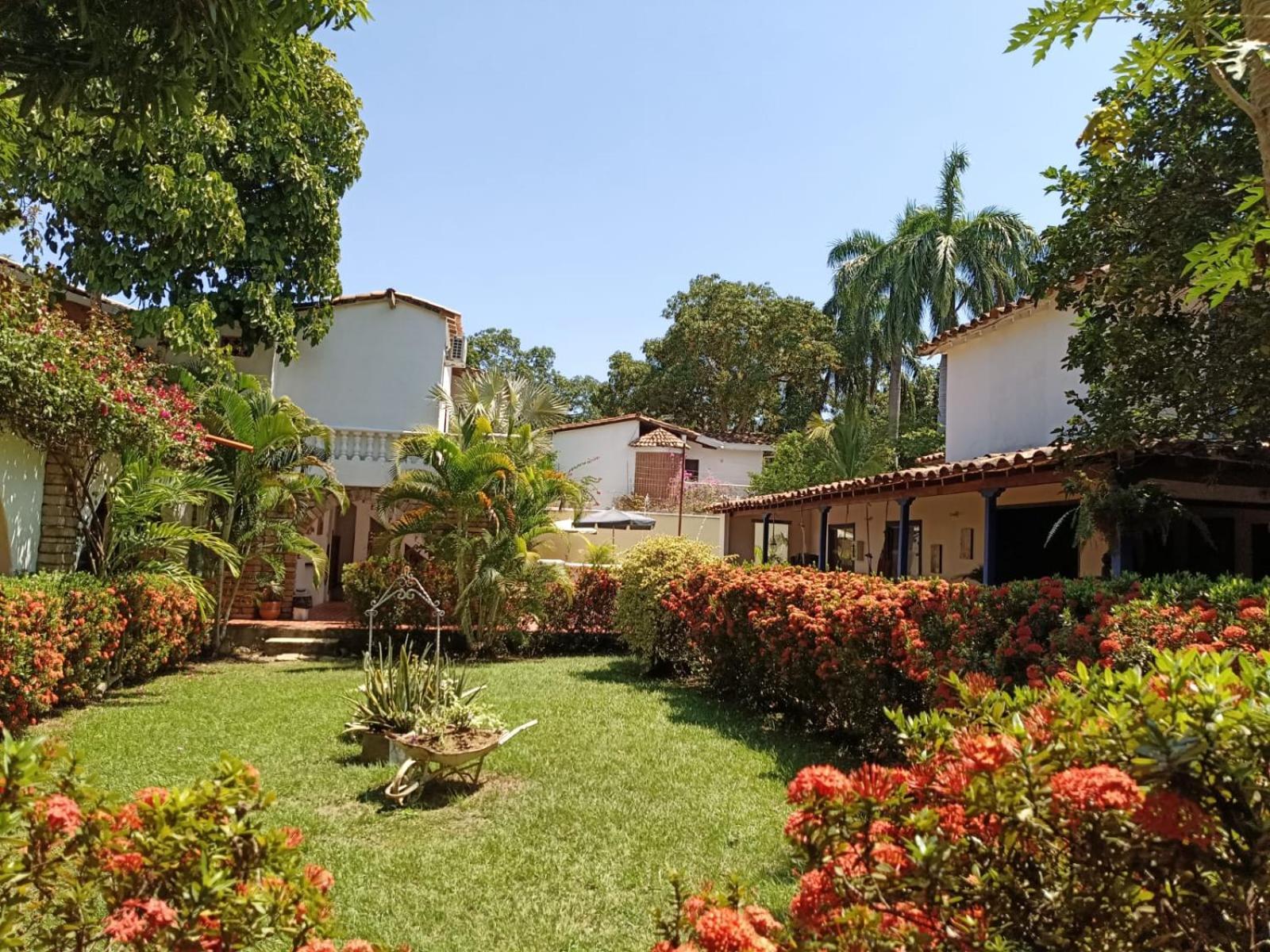 Hotel Y Restaurante Bienmesabe Santa Fe de Antioquia Eksteriør billede