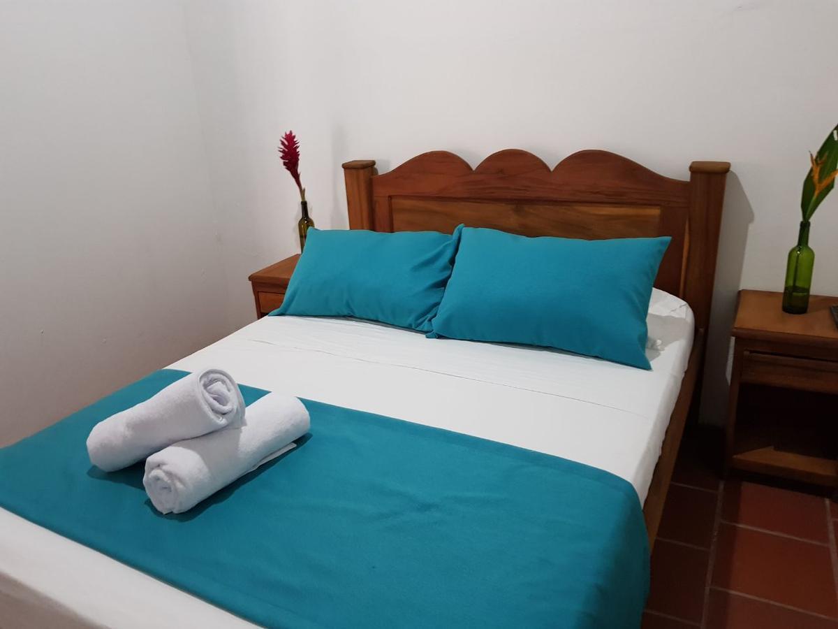 Hotel Y Restaurante Bienmesabe Santa Fe de Antioquia Eksteriør billede